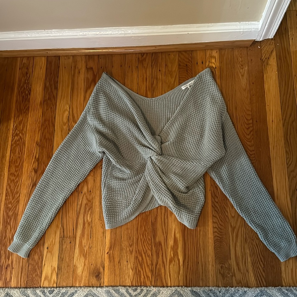 Moon & Madison Army Green Knit Sweater